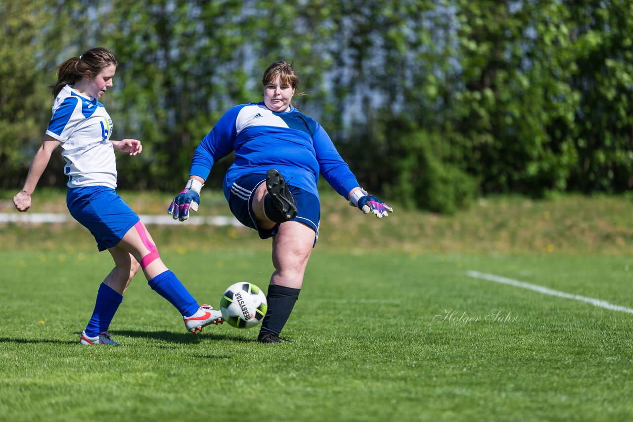 Bild 318 - B-Juniorinnen Bramstedter TS - SSV Hennstedt : Ergebnis: 3:7